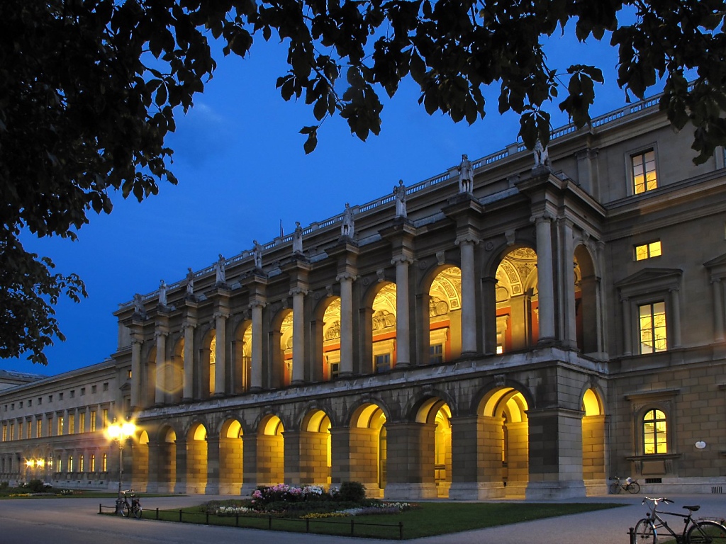 München Residenz Festsaalbau Hofgartenseite