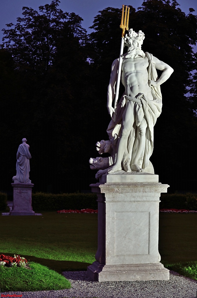 Müchen Schlosspark Nymphenburg Neptunstatue