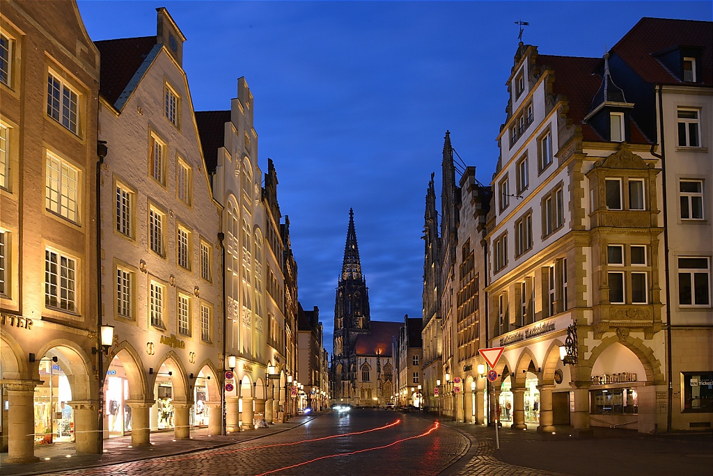 Münster Prinzipalmarkt mit St-Lamberti-Kirche
