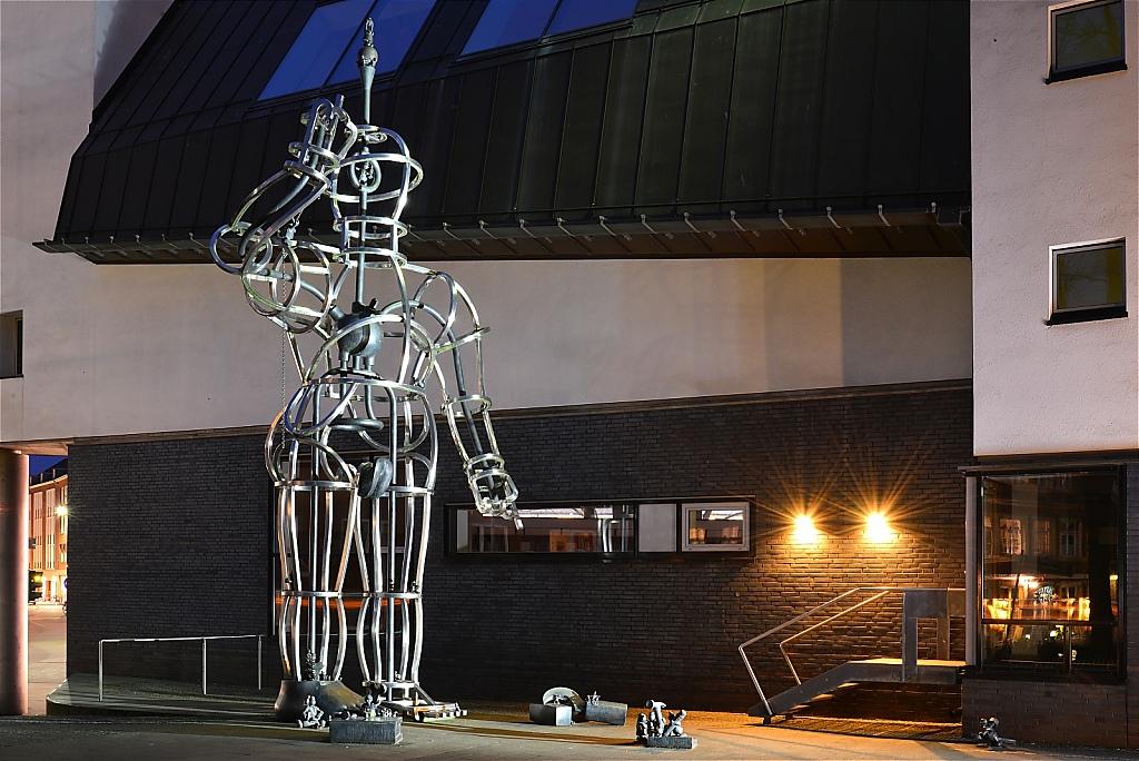 Münster Skulptur Überfrau von Tom Otterness