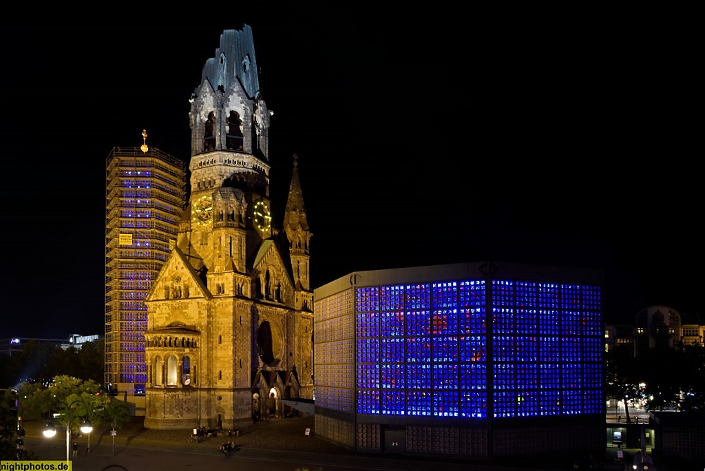 Berlin Charlottenburg Kaiser- Wilhelm-Gedächtniskirche mit Neubau