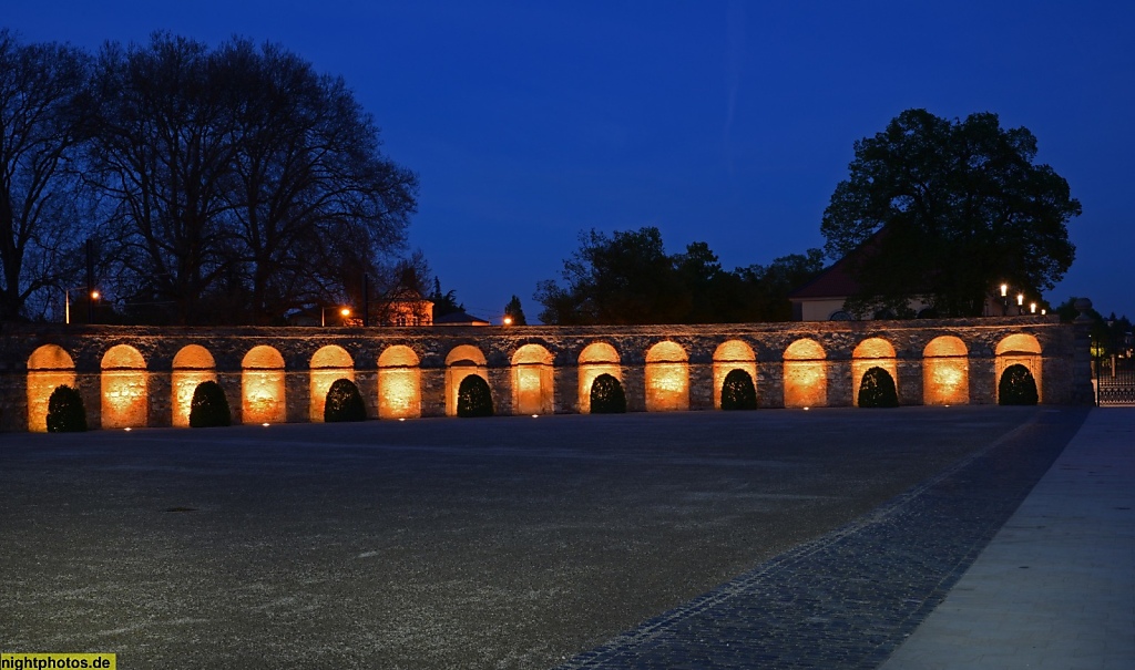 Hannover Schloss Herrenhausen Erstbau 1670 Ehrenhofseite Hofmauer