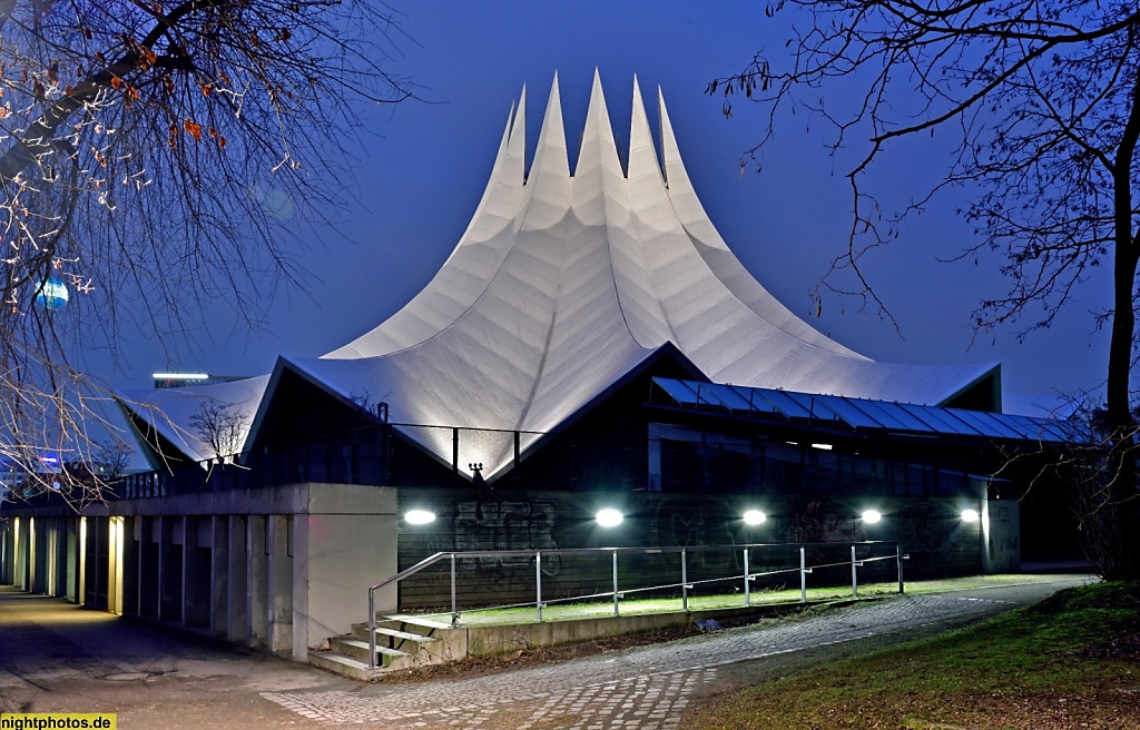 Berlin Kreuzberg Tempodrom am Anhalter Bahnhof