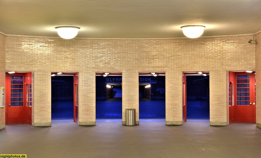 Berlin Charlottenburg U-Bahnhof Olympiastadion