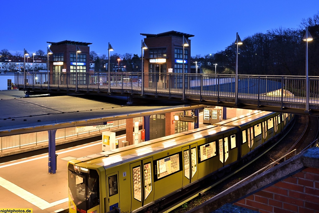 Berlin Charlottenburg U-Bahnhof Olympiastadion