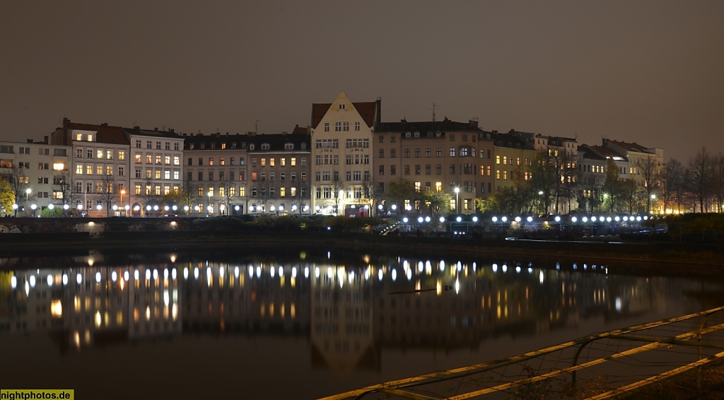 Berlin Kreuzberg Engelbecken. Ehemaliger Luisenstädtischer Kanal angelegt 1848-1852 von Peter Joseph Lenne. Umbau 1929-1932 von Erwin Barth und Hans Martin. Leuschnerdamm 1-15