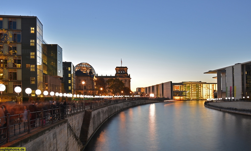 Berlin Regierungsviertel Reichstag Spree Paul-Loebe-Haus Marie-Elisabeth-Lueders-Haus