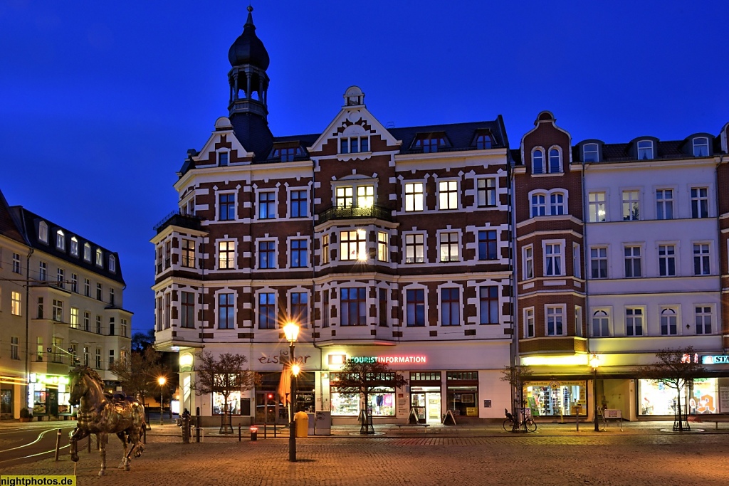 Berlin Köpenick Alt-Köpenick Schlossplatz mit Eckhaus erbaut 1888