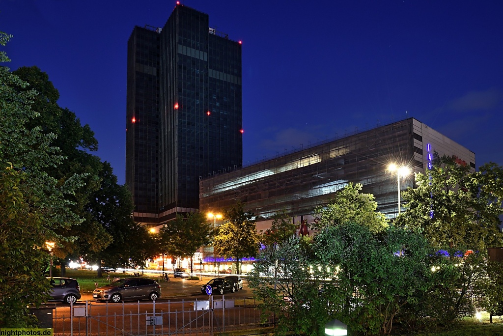 Berlin Steglitz Kreisel Hochhaus mit Parkhaus