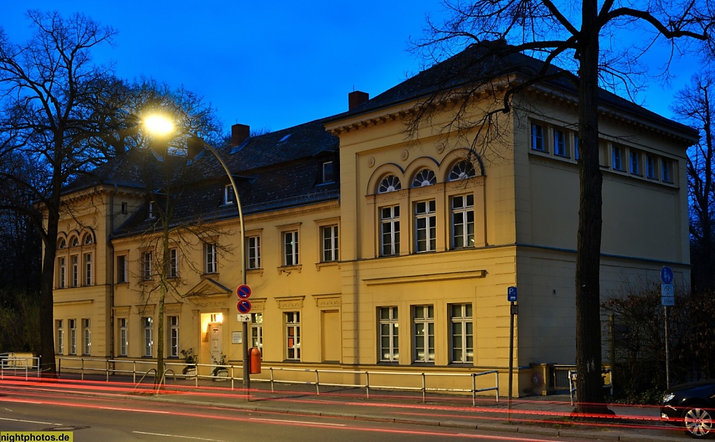 Berlin Lichterfelde Gutshaus Carstenn-Schlösschen