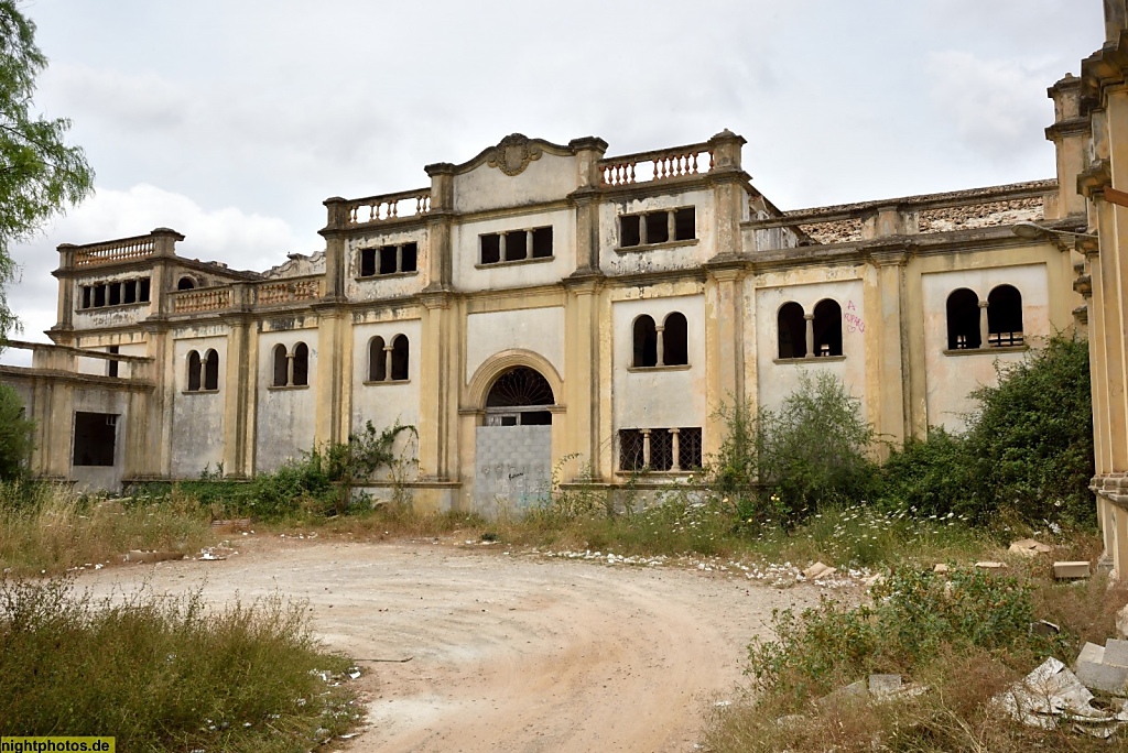 Lost Place: ehemalige Weinkooperative auf Mallorca