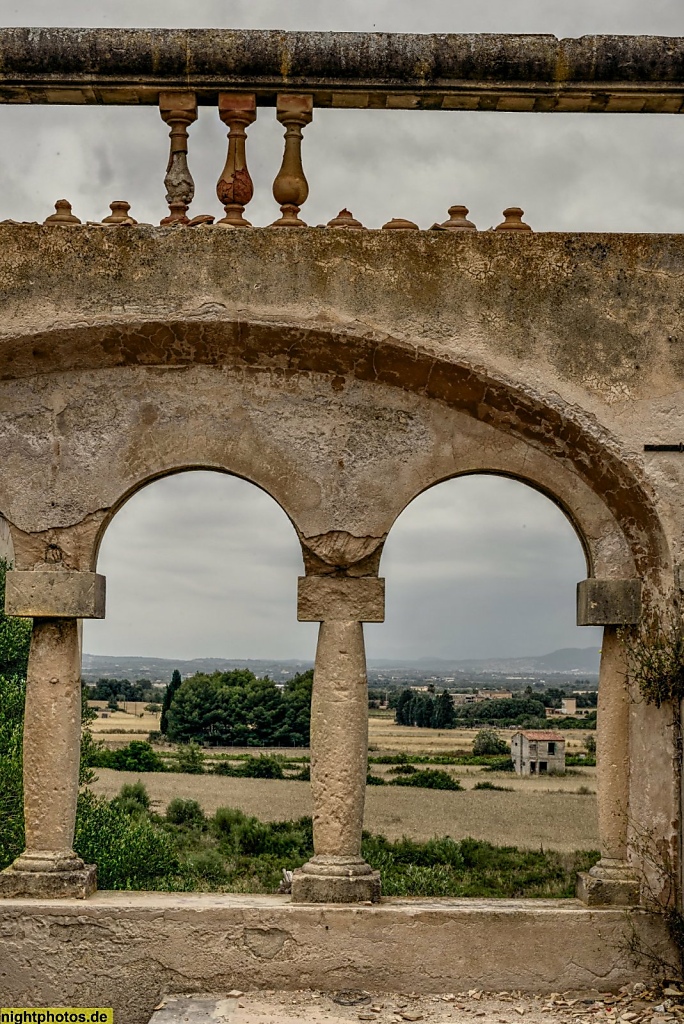 Lost Place: ehemalige Weinkooperative auf Mallorca