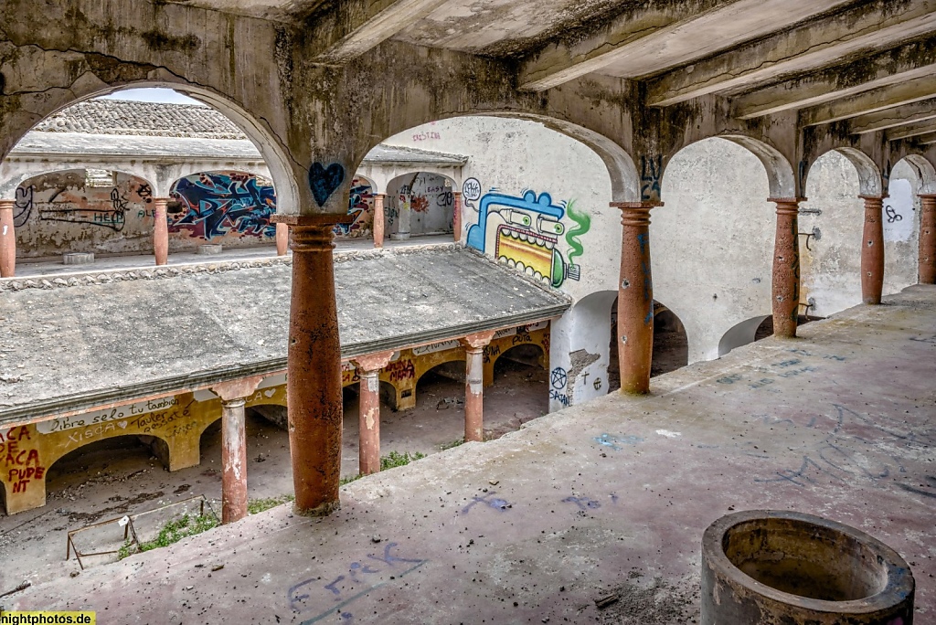 Lost Place: ehemalige Weinkooperative auf Mallorca