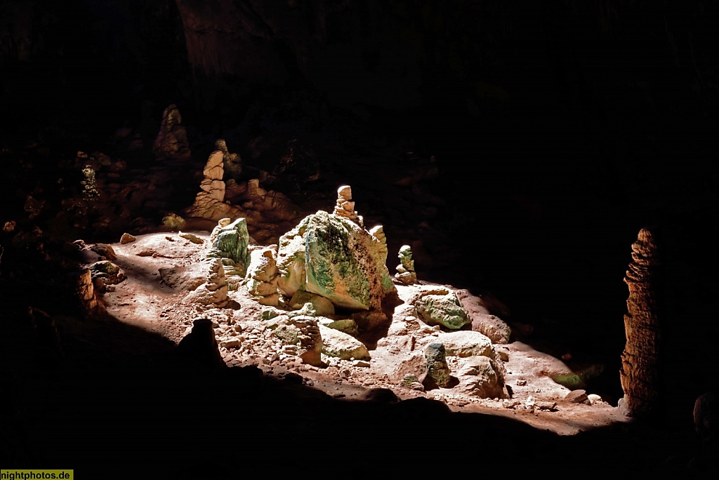 Mallorca Tropfsteinhöhle Avenc de Son Pou. Stalagmiten