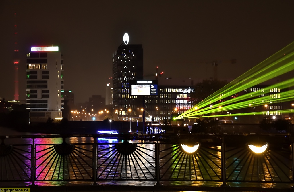 NP-2015-10-08-01-Berlin-Friedrichshain-Spree-Muehlenstrasse.jpg