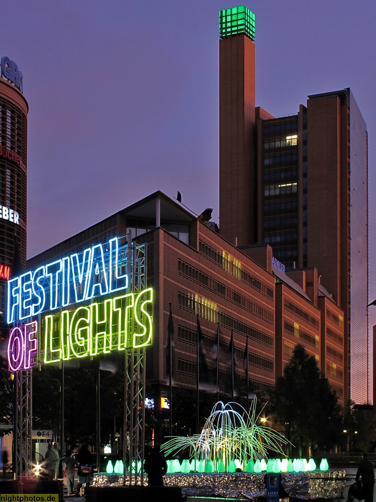 Berlin Tiergarten Lichtfarbkunst von Jörn Hanitzsch auf dem Marlene-Dietrich-Platz