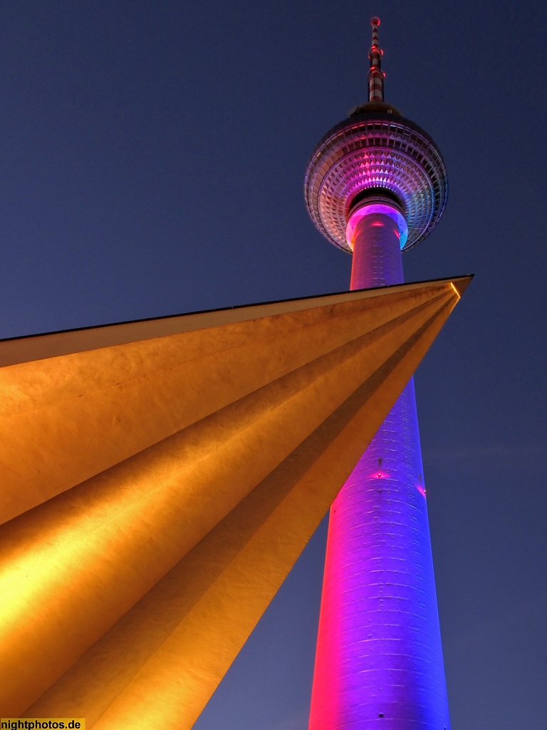 Berlin Mitte Fernsehturm am Alexanderplatz