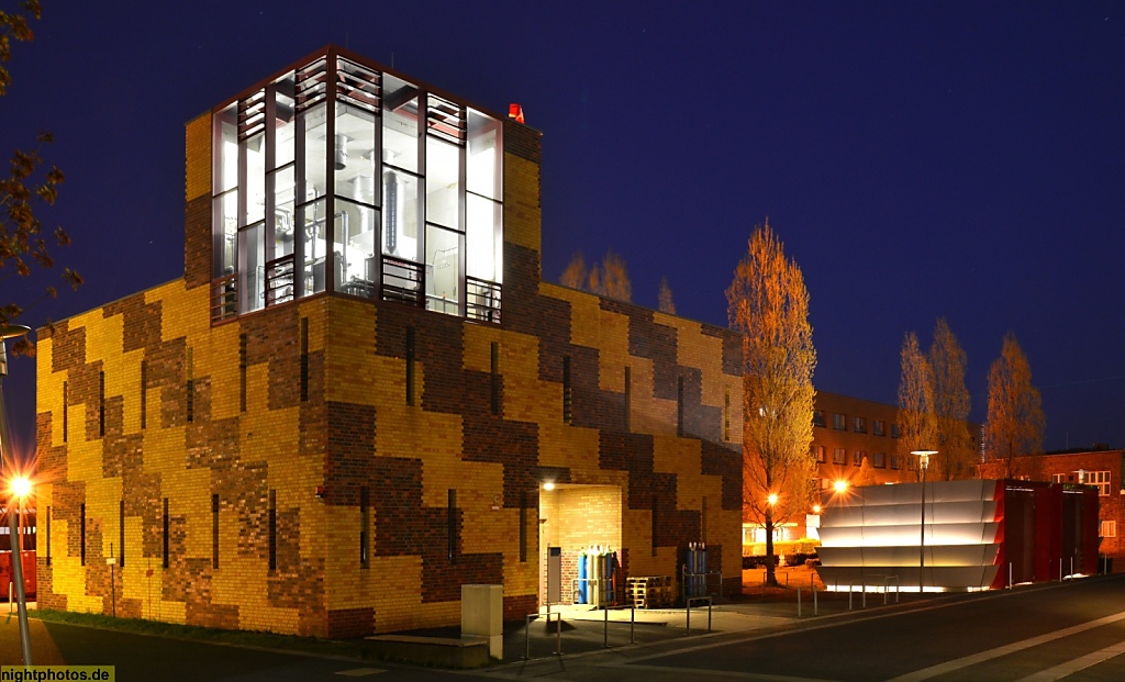 Berlin Johannisthal Gefahrstofflager auf dem Campus der Humboldt-Universität. Erbaut 2002 von Benedict Tonon mit Caroline Tielemann und den Ingenieuren igh Höpfner. Bauleitung Peter Flucke