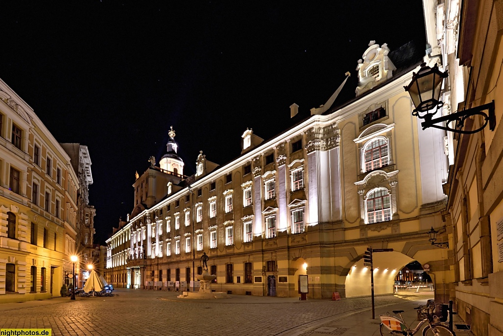 Wrocław Breslau Historisches Hauptgebäude der Universität erbaut 1728-1741 Altstadtseite