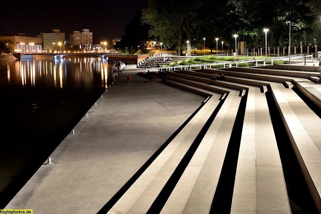 Wrocław Breslau Promenade an der Oder Bulwar Xaverego Dunikowskiego