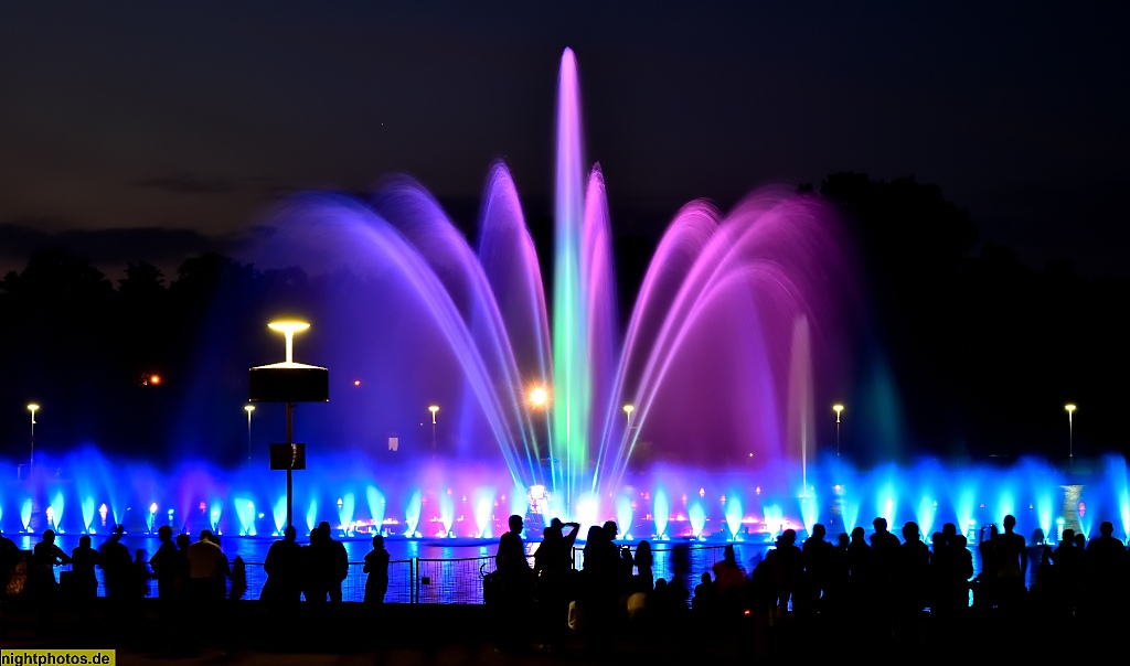 Wrocław Breslau Jahrhunderthalle Hala Stulecia Wasserspiele Lightshow