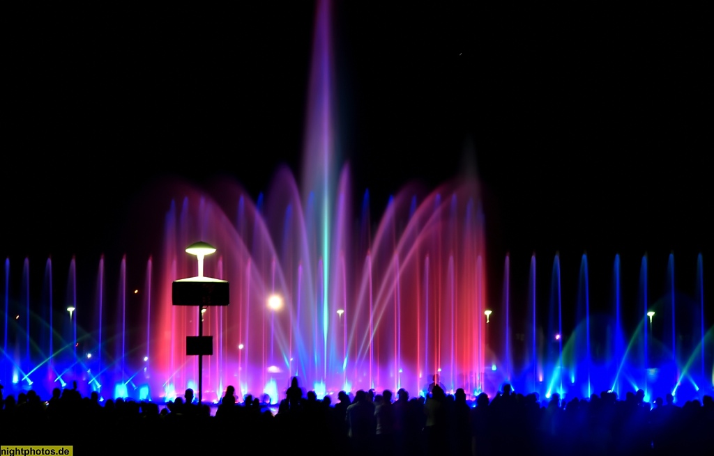 Wrocław Breslau Jahrhunderthalle Hala Stulecia Wasserspiele Lightshow