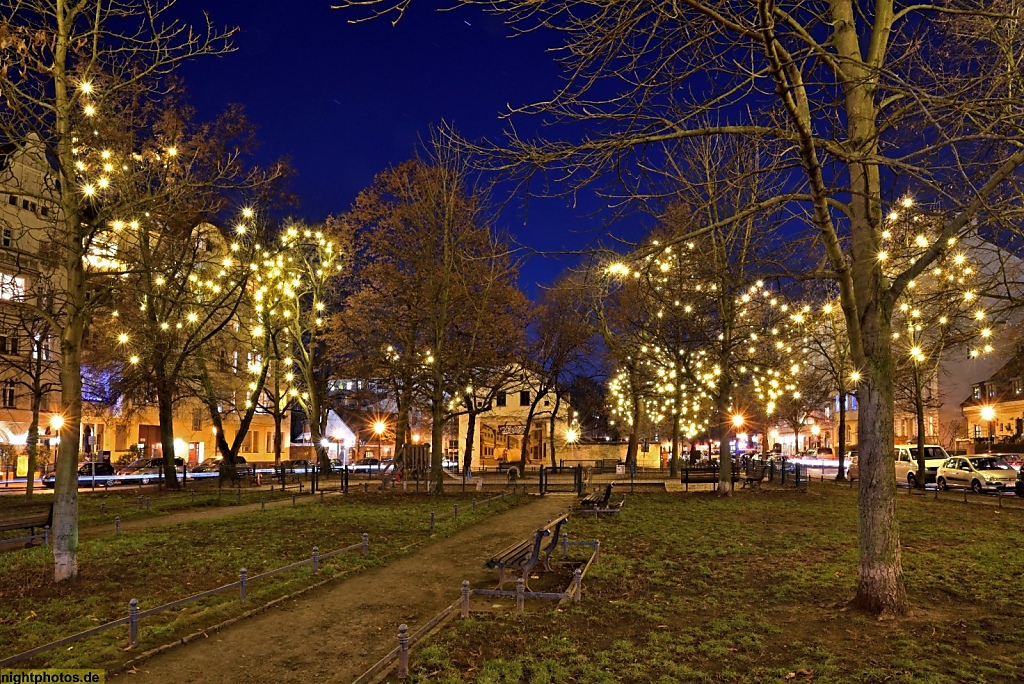 Berlin Neukölln Richardplatz mit Festbeleuchtung