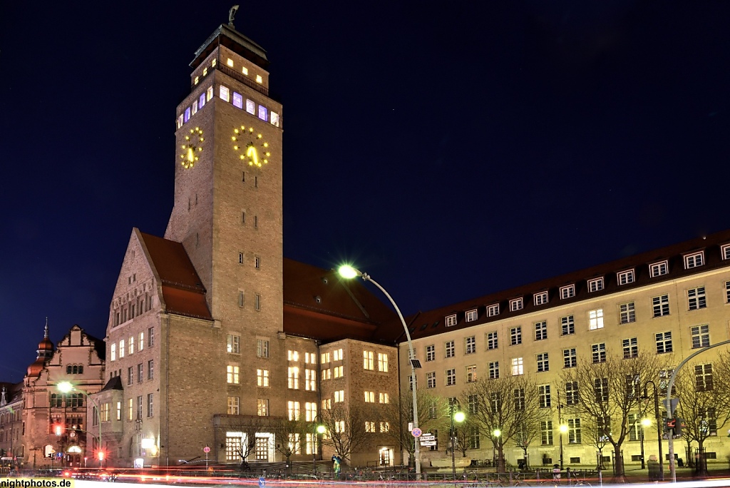 Berlin Neukölln Rathaus in der Karl-Marx-Strasse