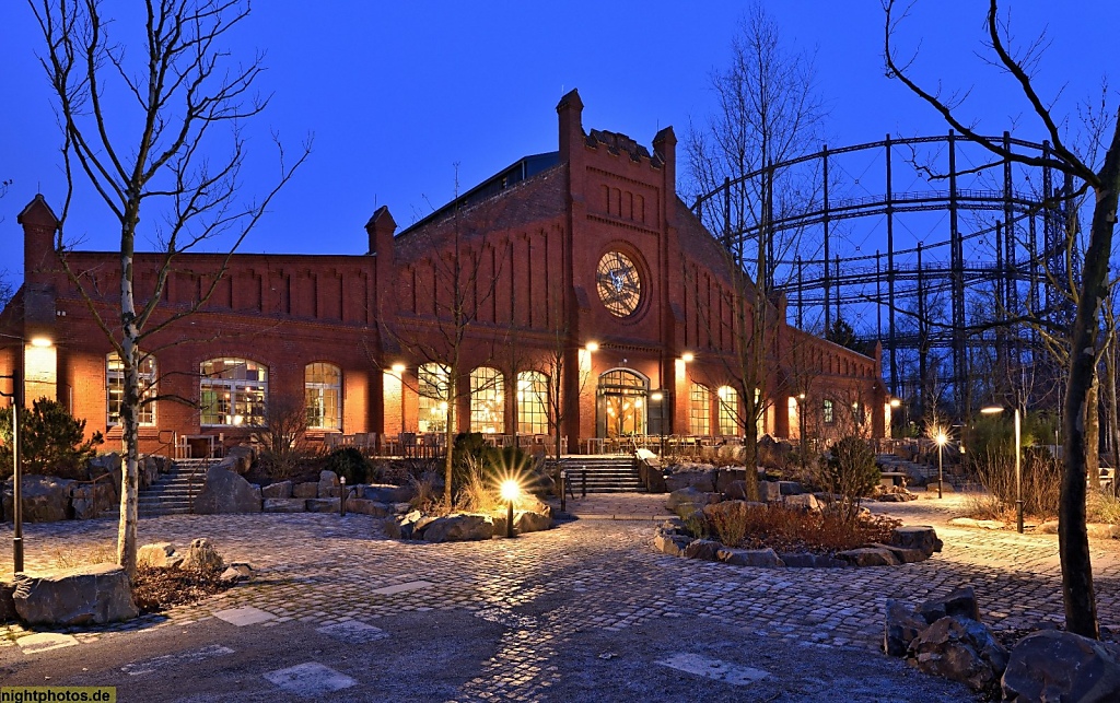 Berlin Tempelhof ehemalige Reinigerhalle des Gaswerk Mariendorf erbaut 1900-1901 jetzt Brewdog Craft Beer mit Gastronomie