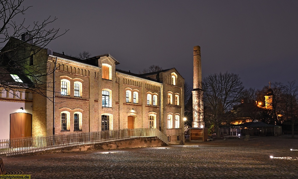 Berlin Neukölln Gutshof Britz Wirtschaftsgebäude des ehemaligen Ritterguts heute Musikschule Paul Hindemith