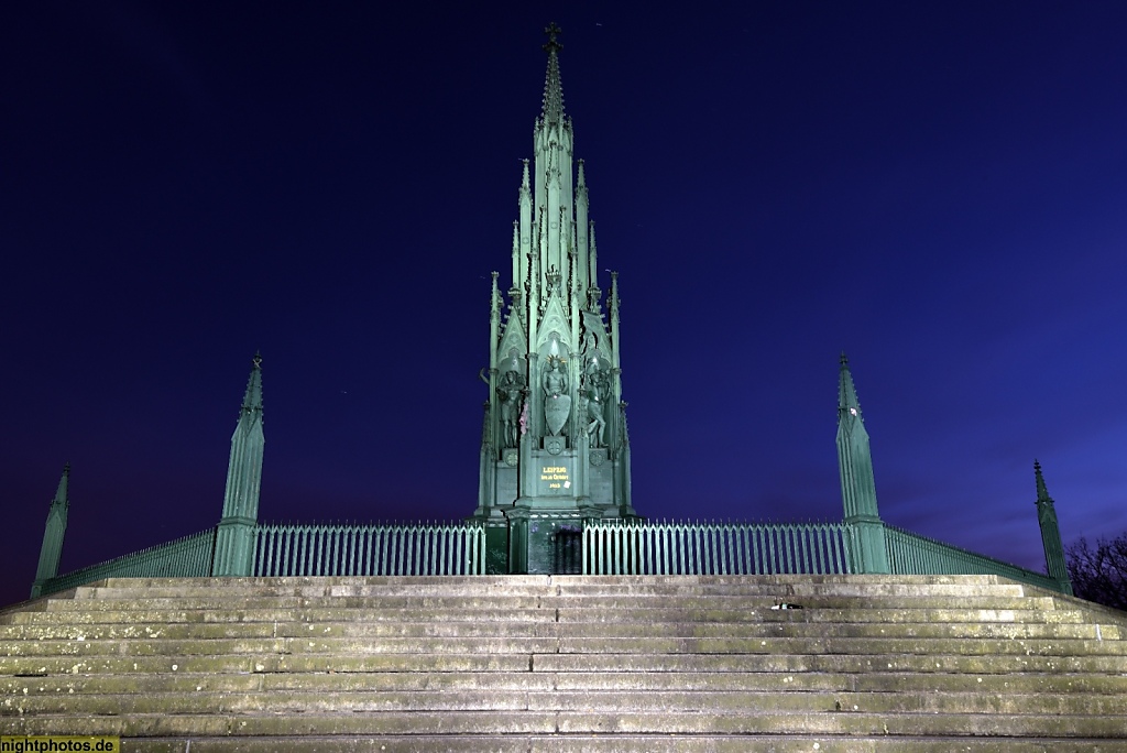 Berlin Kreuzberg Nationaldenkmal Befreiungskriege v Schinkel erb 1818-1821