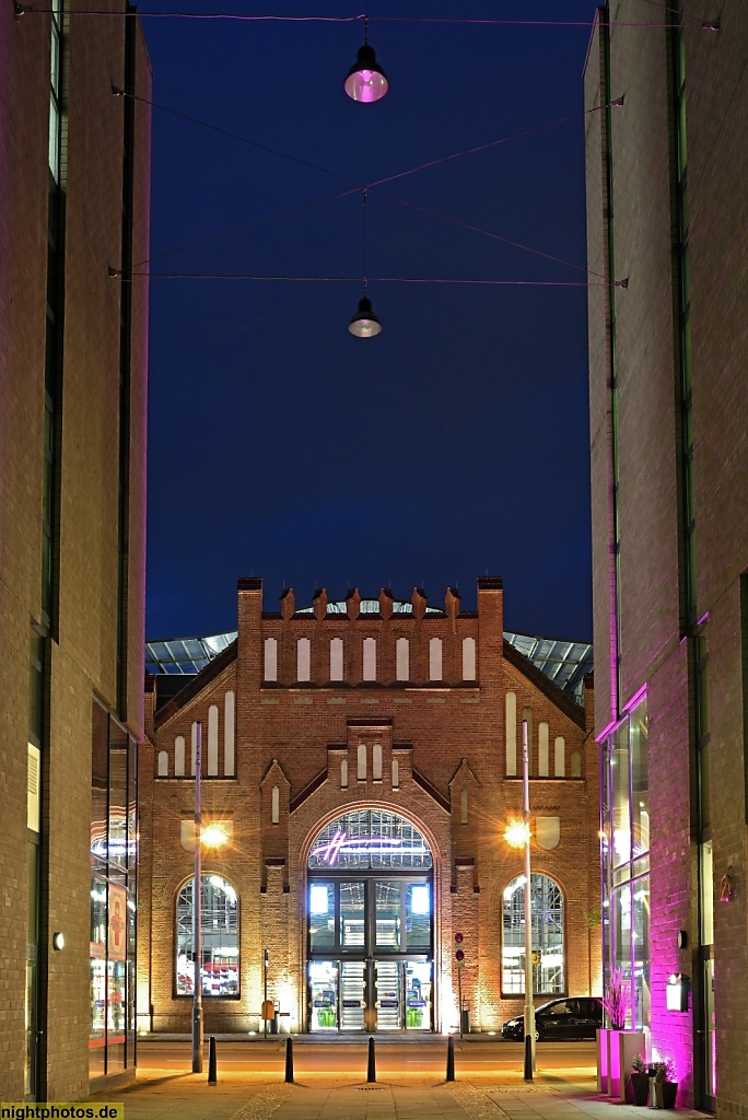 Berlin Tegel Hallen am Borsigturm Einkaufszentrum in ehemaligen Produktionshallen des Borsigwerks