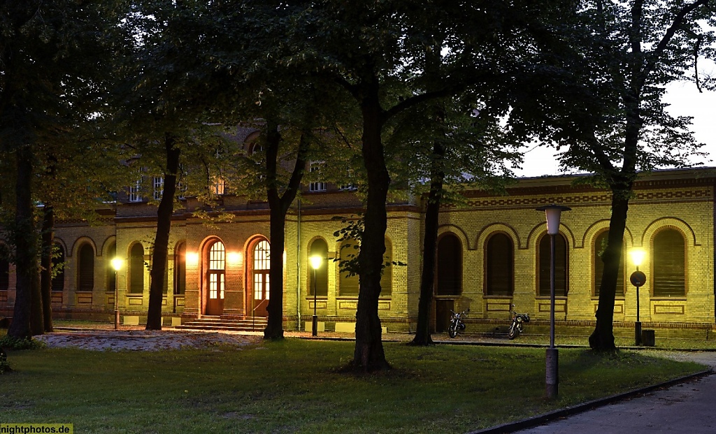 Berlin Niederschönhausen Schützenhaus Schönholzer Heide erbaut 1884 von C. Mittag und H. Görisch. Hermann-Hesse-Strasse 82
