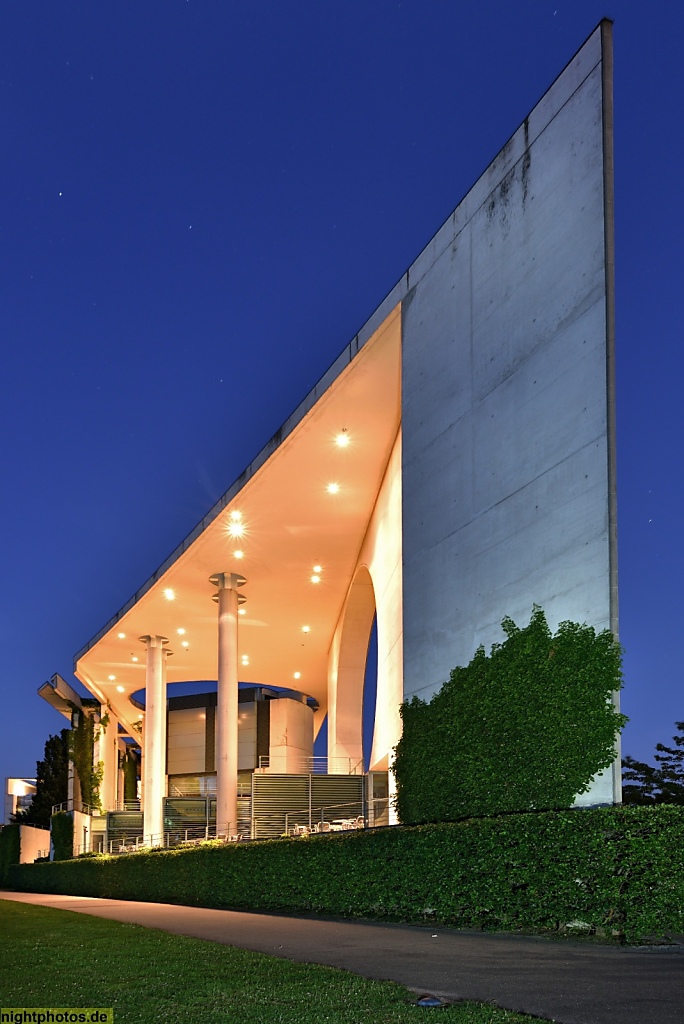 Berlin Regierungsviertel Bundeskanzleramt erbaut 2001 von Axel Schultes und Charlotte Frank in Tiergarten