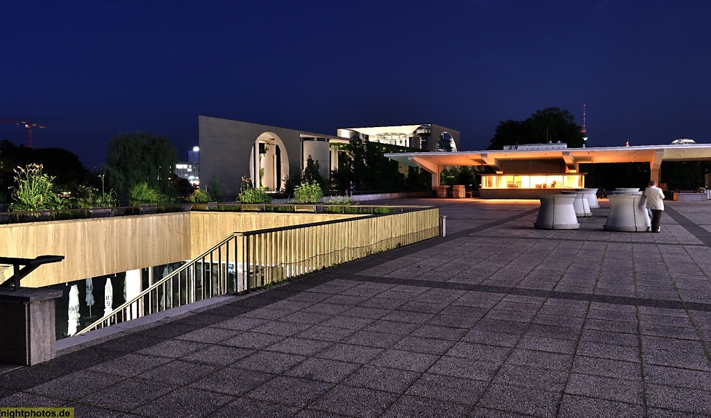 Berlin Tiergarten Haus der Kulturen der Welt erbaut 1956-1957 als Kongresshalle von Hugh Stubbins mit Werner Düttmann und Franz Mocken. Dacheinsturz 1980. Wiederaufbau 1984-1987 von Hans-Peter Störl und Wolf-Rüdiger Borchardt