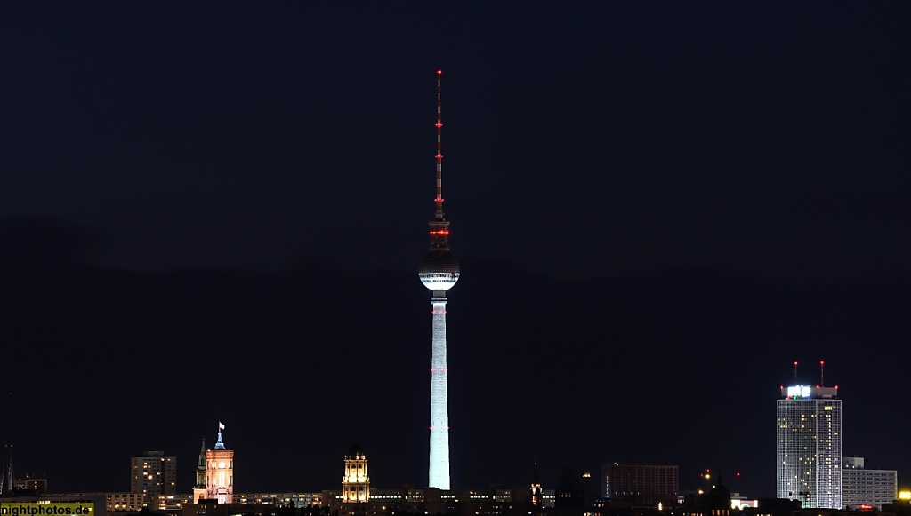 Berlin Neukölln Fernsicht auf Berlin Mitte vom Klunkerkranich