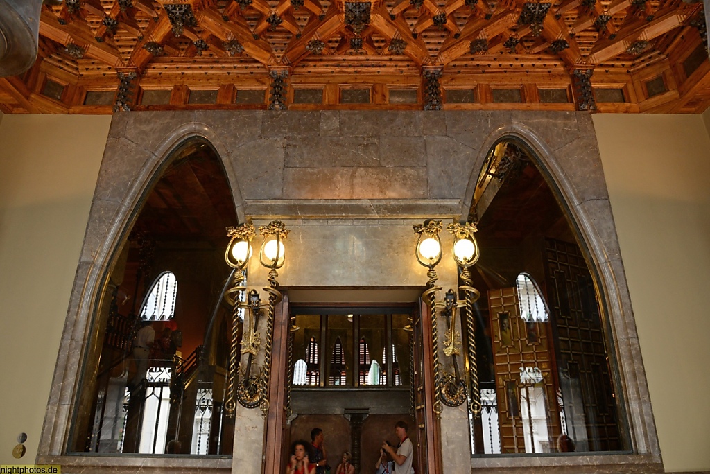 Barcelona Palau Güell erbaut 1886-1890 von Antoni Gaudí Empfangssaal