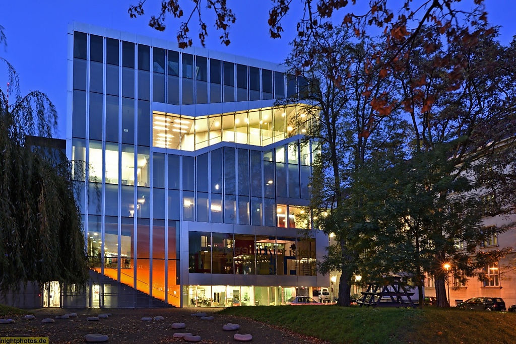 Berlin Mitte Botschaft der Niederlande erbaut 2004 von Architekten Rem Kohlhaas und Ellen van Loon