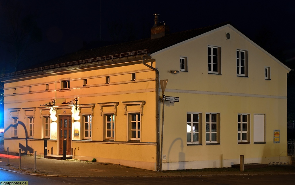 Berlin Spandau Kladow ehemalige Dorfschule erbaut 1876