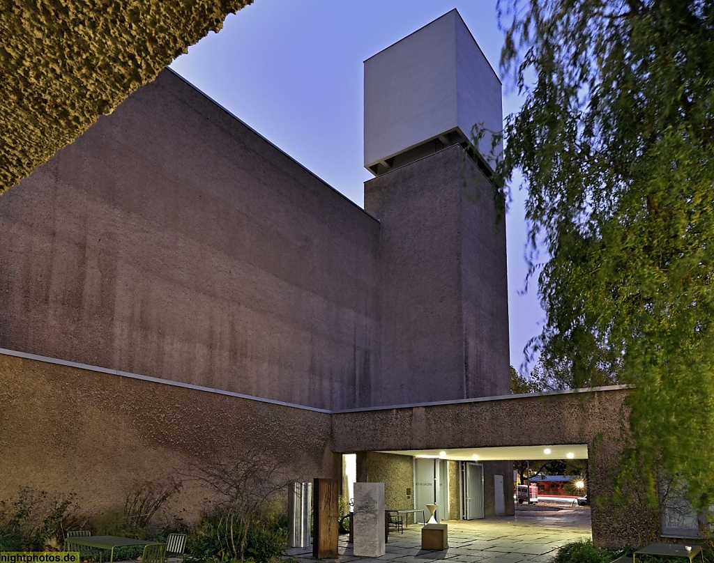 Berlin Kreuzberg König Galerie in der ehemaligen St Agnes Kirche erbaut 1964-1967 von Werner Düttmann. Umbau 2012 durch Brandlhuber Emde Burlon und Riegler Riewe