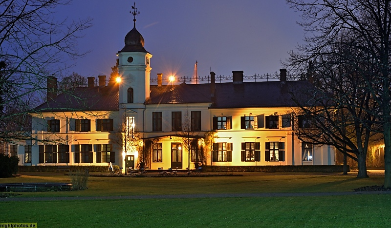 Berlin Neukölln Schloss Britz erbaut 1706 nightphotos de