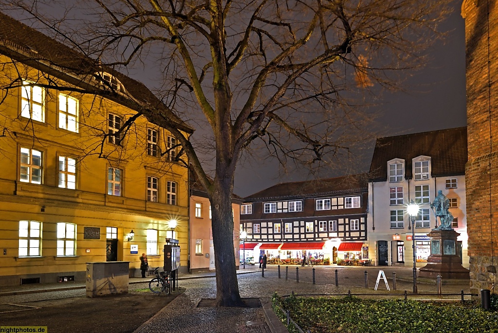 Berlin Spandau Altstadt Reformationsplatz Denkmal Kurfuerst Joachim II in der Carl-Schurz-Strasse