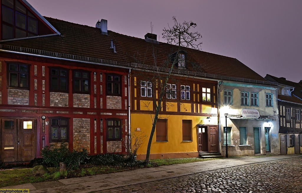 Berlin Spandau Kolk Häuser erbaut zwischen 1700 und 1730 Alte Kolkschenke erbaut um 1743