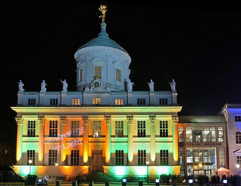 Potsdam Alter Markt Museum ehemals Altes Rathaus erbaut 1753-1755 mit Erweiterung zum Kulturhaus von 1966