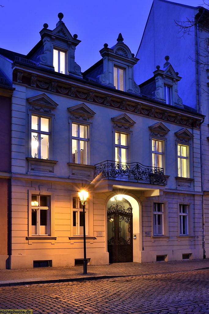 Potsdam Bürgerliches Wohnhaus in der Hegelallee erbaut 1786 im Zopfstil Rokokoklassizismus