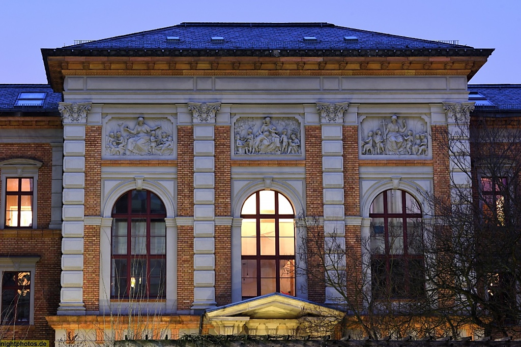 Berlin Kreuzberg ehemaliges Gertraudenhospital erbaut 1871-1873 von Architekt Friedrich Koch heute Wohnanlage
