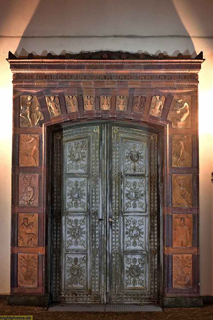 Berlin Mitte Schinkel Pavillon erbaut 1969 von Architekt Richard Paulick. Portal der Schinkel Klause