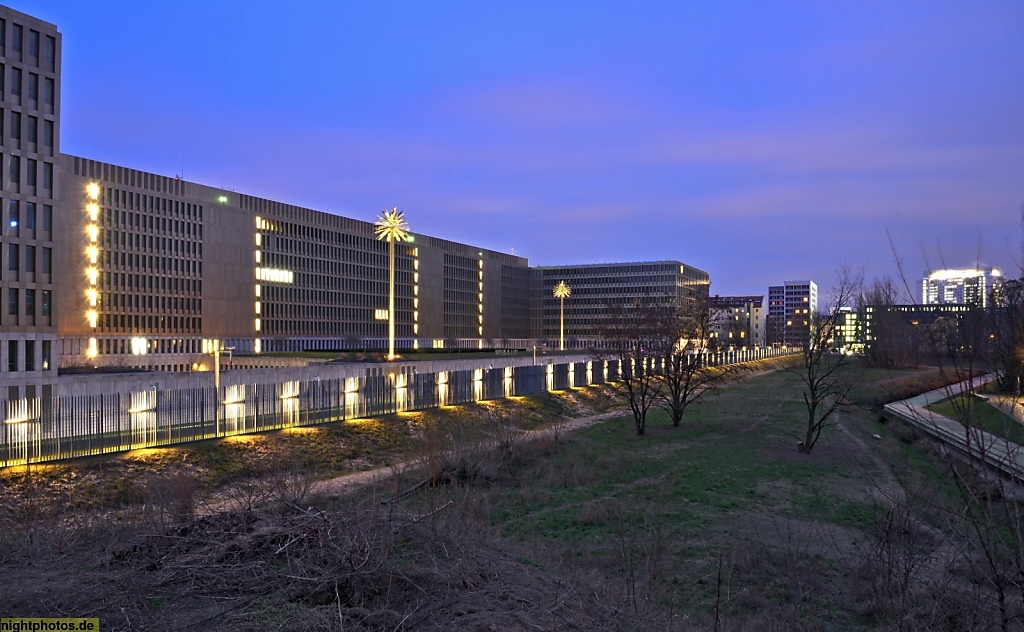 Berlin Mitte Bundesnachrichtendienst Zentrale erbaut 2006-2017 von Kleihues und Kleihues