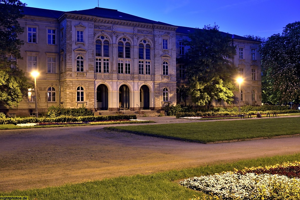 Zwickau ehemaliges Gerhart-Hauptmann-Gymnasium am Platz der Deutschen Einheit erbaut 1868-1870 im Stil der Neorenaissance