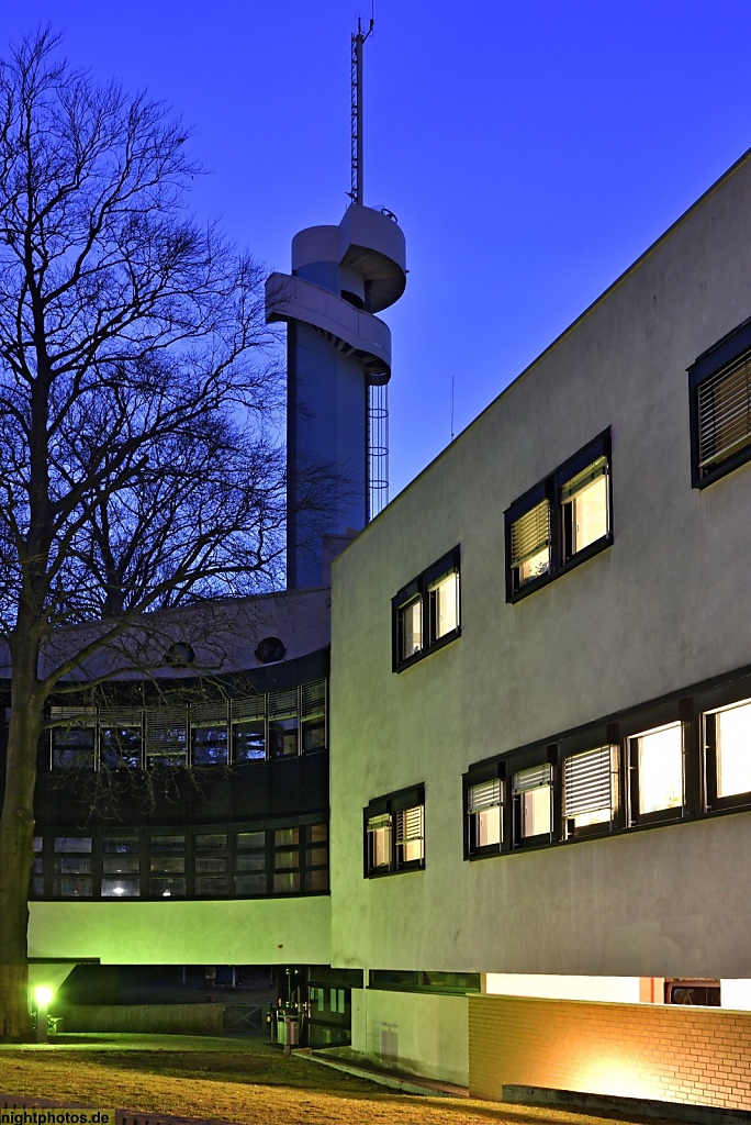 Berlin Steglitz Meteorologisches Institut des Fachbereich Geowissenschaften der FU Berlin erbaut 1990 von Architekten Hermann Fehling und Daniel Gogel